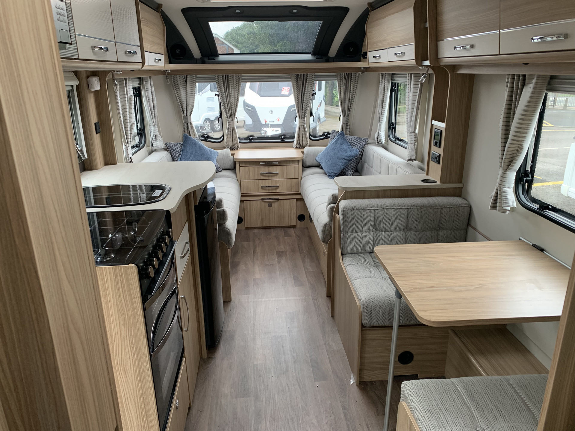 Used 2018 Coachman Vision 580 Kimberley for sale in Staffordshire