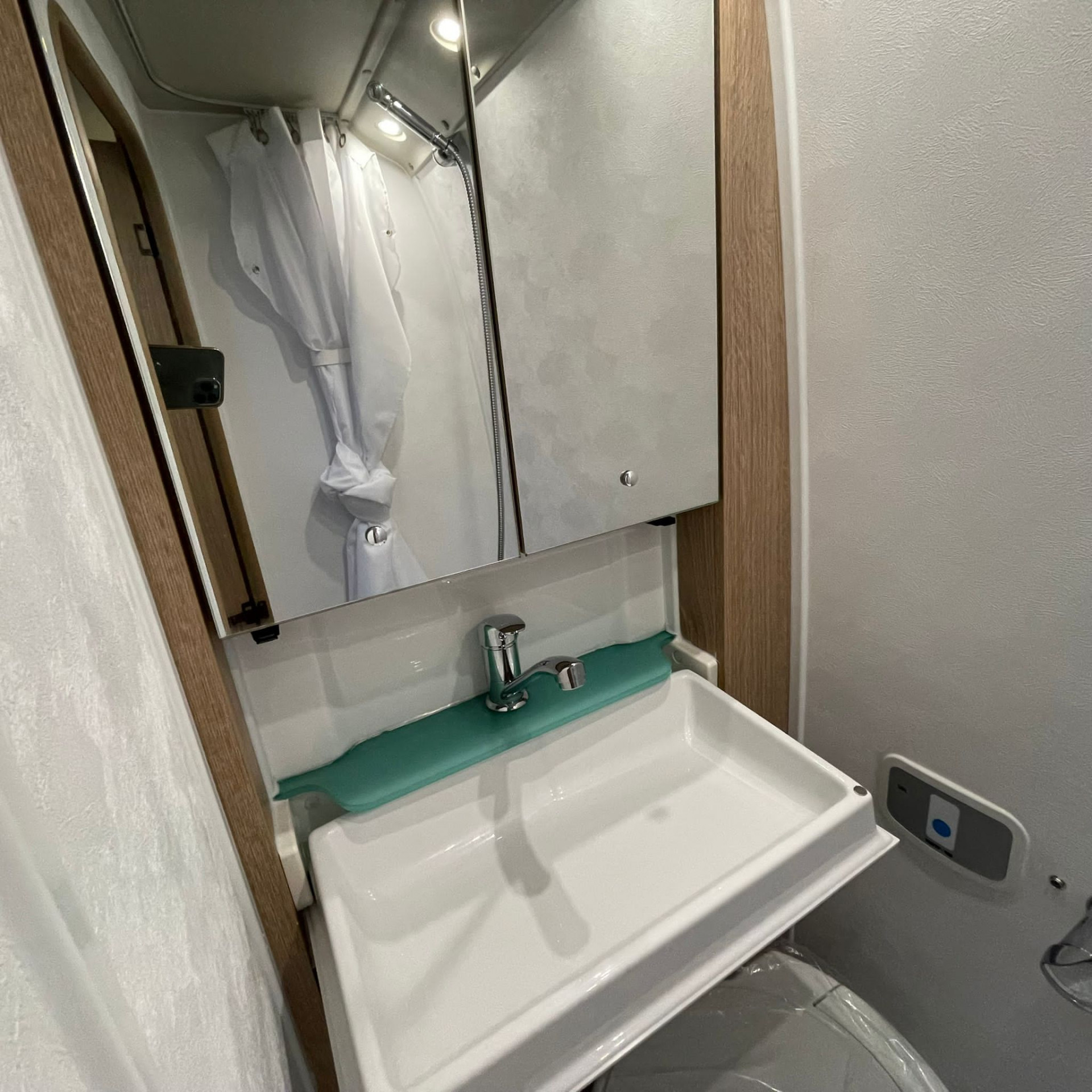 New Auto Trail V Line Se For Sale In Cheshire