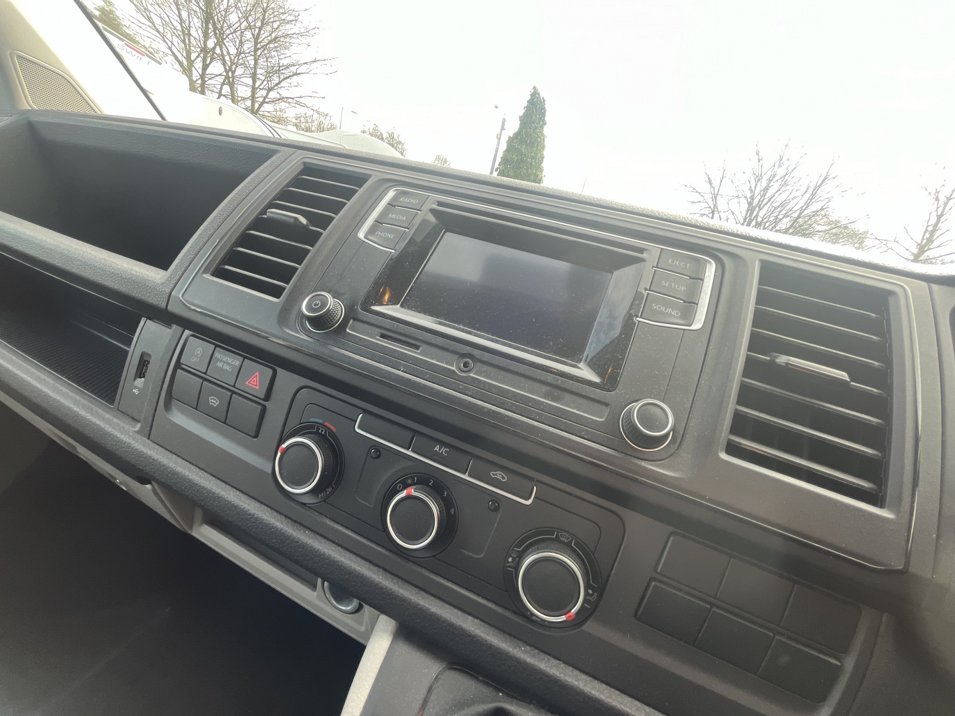 Used 2019 Volkswagen Transporter T28 Highline for sale in Staffordshire